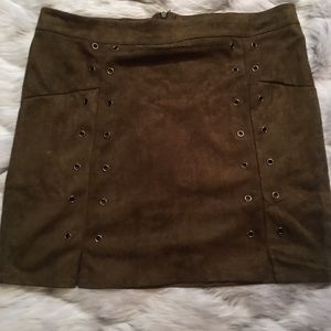 Light weight velour mini skirt